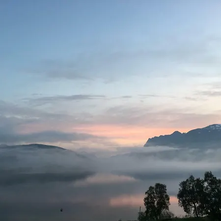 With Fjord View * Tennevoll